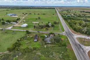 25 County Rd 242, Matagorda, TX 77457 - Photo 20