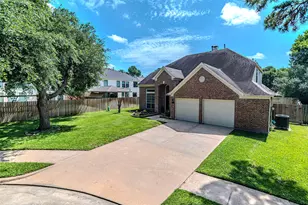 16210 Broken Timber Cir, Houston, TX 77095 - Photo 4