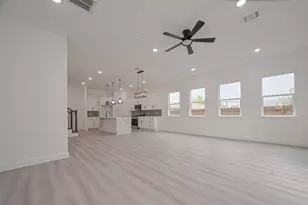 4516 Galesburg St, Houston, TX 77051 - Photo 8