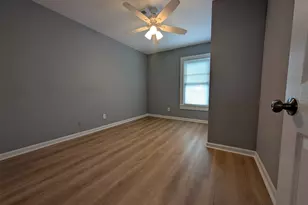 1112 Ave M 1/2, Galveston, TX 77550 - Photo 10