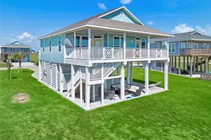 18611 Warrior Rd, Galveston, TX 77554 - Photo 2