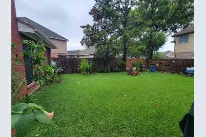 18402 Spinner Court Drive, Humble, TX 77346 - Photo 32