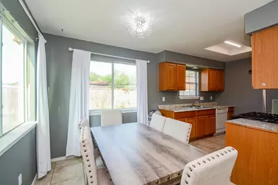 8607 Crystal Cove Court, Houston, TX 77044 - Photo 8