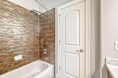 3501 Chenevert Street #17, Houston, TX 77004 - Photo 14