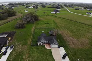 613 Winchester Trail, Angleton, TX 77515 - Photo 30