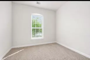 214 Water Grass Trl, Clute, TX 77531 - Photo 16