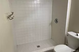 2118 Strand St, Galveston, TX 77550 - Photo 10