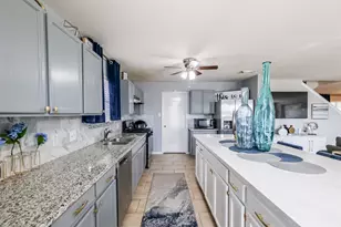 16011 Crooked Arrow Dr, Sugar Land, TX 77498 - Photo 22