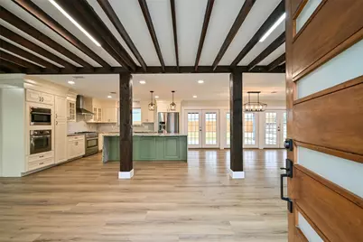 10930 White Thorn Street, Houston, TX 77016 - Photo 2