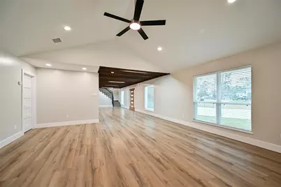 10930 White Thorn Street, Houston, TX 77016 - Photo 24