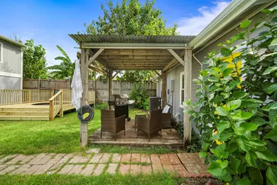 3330 Avenue O 1/2, Galveston, TX 77550 - Photo 16