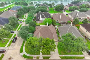 2701 Greenblade Ct, Pearland, TX 77584 - Photo 48