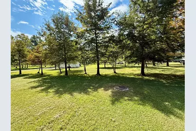 1519 W Lake Drive, Houston, TX 77336 - Photo 4