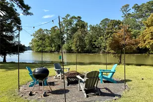 1519 W Lake Dr, Houston, TX 77336 - Photo 1