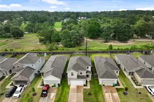 25738 Boxwood Hedge Ln, Tomball, TX 77375 - Photo 2
