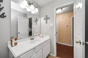 137 Rustic Colony Ln, Dickinson, TX 77539 - Photo 8