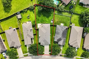 137 Rustic Colony Ln, Dickinson, TX 77539 - Photo 12
