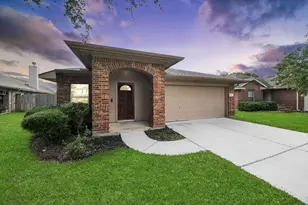 137 Rustic Colony Ln, Dickinson, TX 77539 - Photo 1