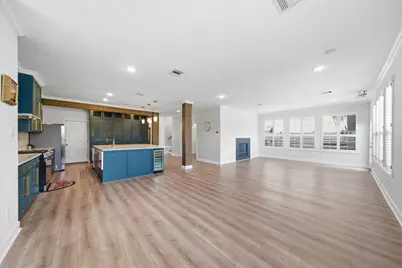 1413 Whispering Pines Drive #5, Houston, TX 77055 - Photo 10