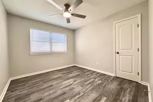 5115 Hialeah Dr, Houston, TX 77092 - Photo 16