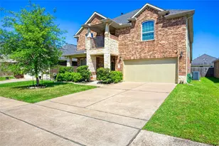 1242 S Maple Dr, Katy, TX 77493 - Photo 2