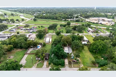 7731 N Perry Street, Baytown, TX 77521 - Photo 6