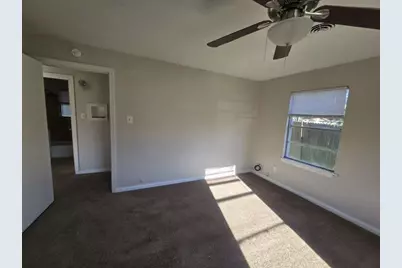 5 Lanes End Street, Baytown, TX 77520 - Photo 6