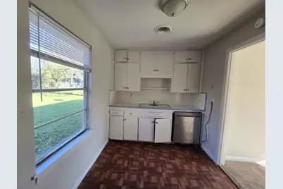 5 Lanes End Street, Baytown, TX 77520 - Photo 8