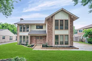 14918 St Cloud Dr, Houston, TX 77062 - Photo 1