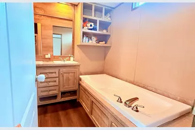 886 Road 51023, Cleveland, TX 77327 - Photo 10