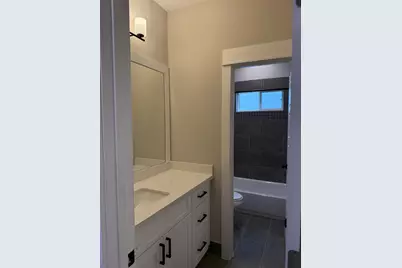 5206 Pinemont Creek Lane, Houston, TX 77018 - Photo 18