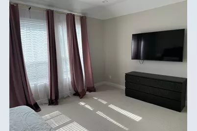 5206 Pinemont Creek Lane, Houston, TX 77018 - Photo 14