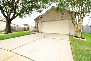 19302 Golden Cactus Ln, Cypress, TX 77433 - Photo 2