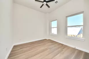8025 Peachtree St, Houston, TX 77016 - Photo 34