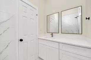 8025 Peachtree St, Houston, TX 77016 - Photo 38