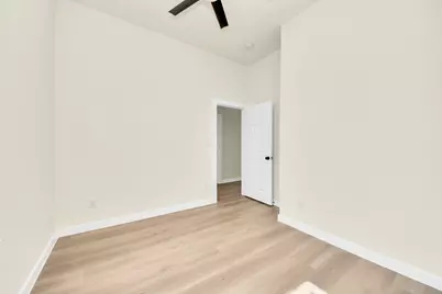 8025 Peachtree Street #B, Houston, TX 77016 - Photo 28