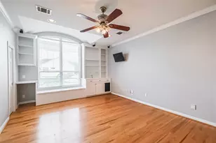 4400 Cynthia St, Bellaire, TX 77401 - Photo 12