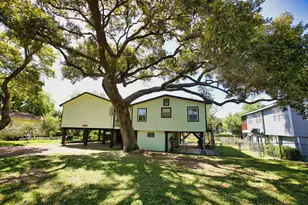 1225 Private Rd 652, Sargent, TX 77414 - Photo 4