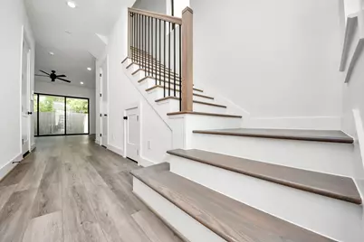 1422 Caywood Lane #D, Houston, TX 77055 - Photo 10
