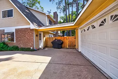 4018 Garden Lake Drive, Kingwood, TX 77339 - Photo 4