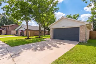 22015 Singing Spurs Dr, Katy, TX 77450 - Photo 2