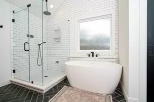 715 Thistlewood Dr, Houston, TX 77079 - Photo 18