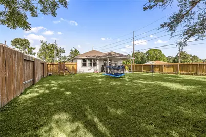 601 Burkett Street, Dayton, TX 77535 - Photo 20