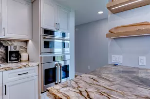 801 E Beach Dr, Galveston, TX 77550 - Photo 12