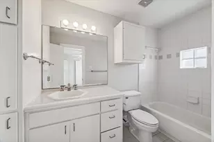 9710 Riddlewood Ln, Houston, TX 77025 - Photo 16