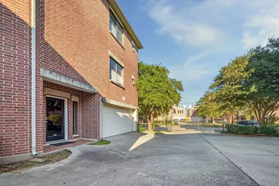 9710 Riddlewood Lane, Houston, TX 77025 - Photo 30