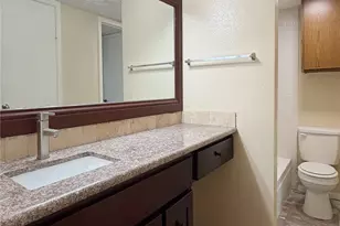 2750 Holly Hall St, Houston, TX 77054 - Photo 10
