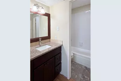 2750 Holly Hall Street #1714, Houston, TX 77054 - Photo 8