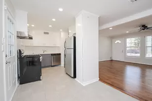 5006 Libbey Ln, Houston, TX 77092 - Photo 10