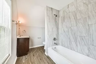 424 S Broadway St, La Porte, TX 77571 - Photo 12